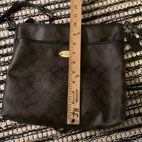 Coach File Crossbody - Picture 10 of 10